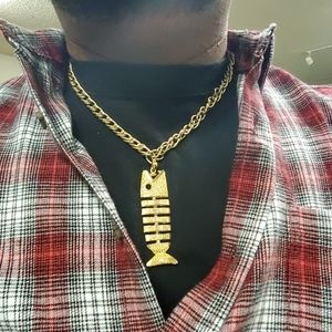 Techtrured fish Necklace